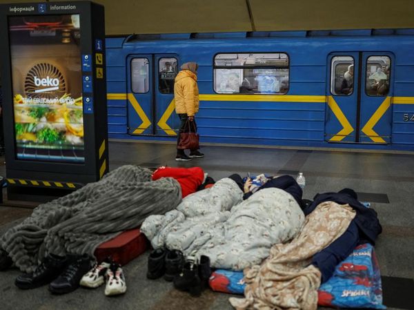 Stasiun Metro Jadi Tempat Aman Saat Kyiv Diguncang Serangan Rusia