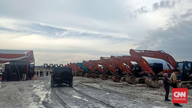 Satgas PKH menemukan tambang timah ilegal di Bangka Belitung senilai Rp12,9 triliun. Menteri Pertahanan Sjafrie Sjamsoeddin mengatakan negara tak boleh kalah dengan penambang ilegal.