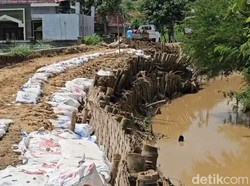 Tanggul Sungai Widodaren Pati Rusak, Warga Waswas Kebanjiran Lagi