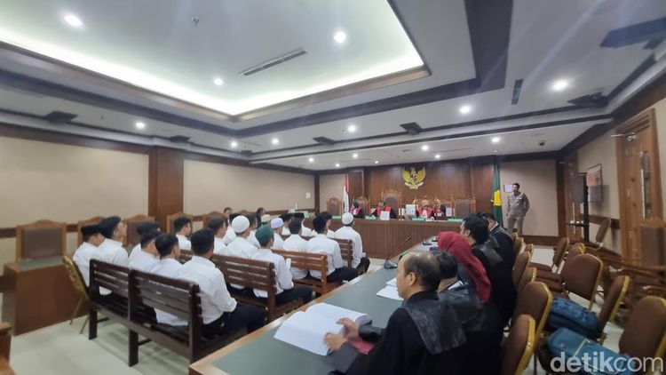 Dakwaan Resmi: Dua Pelaku Rusak Mobil Kemendagri di Demo Rusuh Agustus