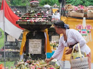 79 Tahun Puputan Margarana, Keluarga Pahlawan Ziarah dan Hiasi Tugu