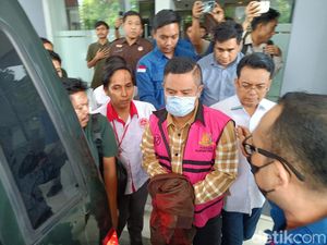 Video 2 Anggota DPRD NTB Ditahan Usai Jadi Tersangka Kasus Uang Siluman Pokir