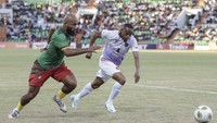 Depan - Bryan Mbeumo (Kamerun). Foto: AFP/DANIEL BELOUMOU OLOMO
