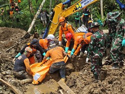 Update Longsor Pandanarum Banjarnegara Siang Ini: 5 Tewas-23 Hilang