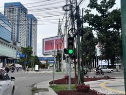 Bahaya Kabel Semrawut Bikin Kecelakaan