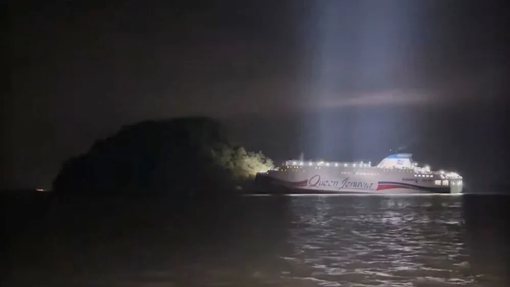 Gara-Gara HP, Feri Korsel Nyaris Tenggelam!