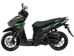 Adu Spesifikasi Kawasaki Brusky dan Honda Vario