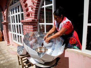 Kompor Matahari Hadirkan Tradisi Memasak Baru yang Lebih Hijau