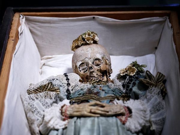 Menyimak Kisah di Balik Mumi yang Dipamerkan di Paris