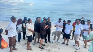 Pemkab Badung Ajak Komunitas Surfer Bahas Masterplan Penataan Pantai Bingin