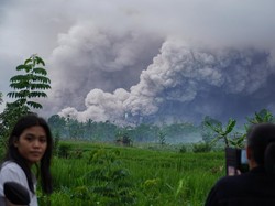 Kondisi Terkini Gunung Semeru: Rombongan Pendaki Sudah Turun ke Ranu Pani