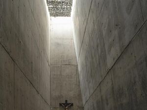 Mirip Bongkahan Batu Raksasa, Siapa Sangka Gereja Ini Juara Arsitektur Dunia!