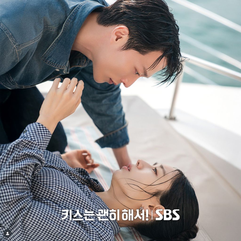 Ahn Eun Jin dan Jang Ki Yong di Drama Korea Dynamite Kiss