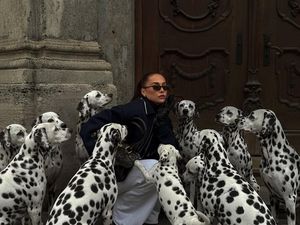 Tren Influencer Foto dengan Hewan AI Bikin Heboh, Dianggap Menyesatkan