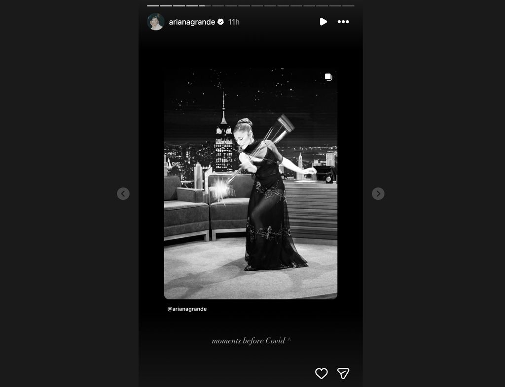 Ariana Grande positif Covid-19. Dirinya mengungkapkan hal tersebut di tengah tur promosi film terbarunya, Wicked: For Good, yang sebenarnya akan rampung dalam beberapa hari ini.