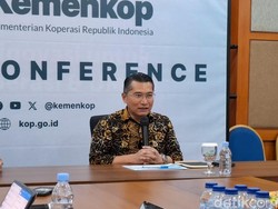 Kemenkop Sebut Koperasi Merah Putih Bakal Jadi Penyalur Bansos