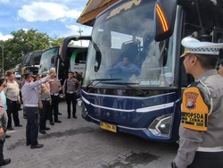 Polisi Cek Kelaikan Bus di Terminal Pekanbaru, Jamin Keselamatan Penumpang