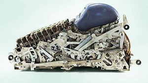 Foto Mencengangkan Bagian Dalam Benda Sehari-Hari Saat Dibelah