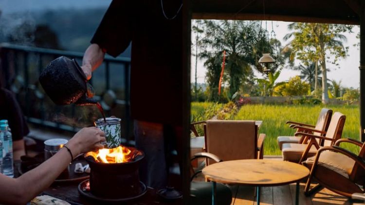 Pelarian Hijau Bogor: 5 Kafe Alam Terbaik untuk Melepas Penat Optimal