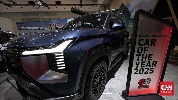 Image DescriptionPT Mitsubishi memamerkan mobil Mitsubishi Destinator di ajang Gaikindo Jakarta Auto Week (GJAW 2025), di ICE BSD, Serpong, Jumat (21/11/2025). (CNN Indonesia/Adi Ibrahim)