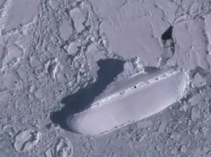 Penampakan Kapal Es Misterius di Antartika, Netizen Bertanya-tanya