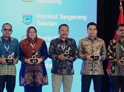 Birokrasi Makin Cepat, Pemkab Bandung Diganjar Penghargaan