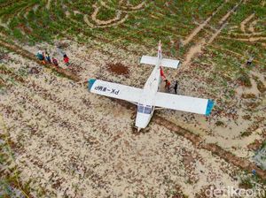 Ini Penyebab Pesawat Cessna Mendarat Darurat di Area Sawah Karawang