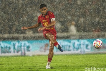 Rizky Ridho Minta Maaf Gagal Antar Persija Juara