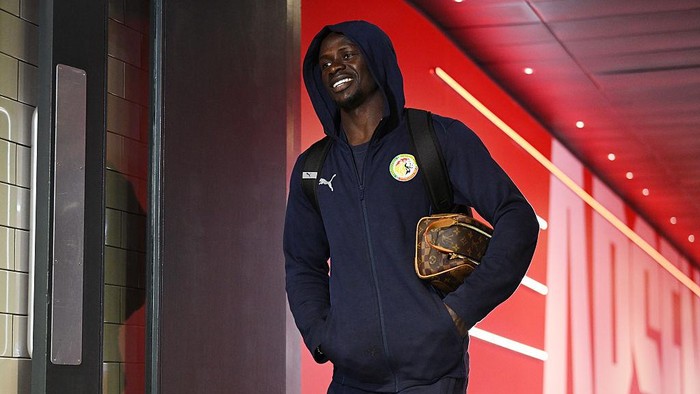 LONDON, ENGLAND - NOVEMBER 15: Sadio Mane of Senegal arrives at the stadium prior to the International Friendly match between Brazil and Senegal at Emirates Stadium on November 15, 2025 in London, England. (Photo by Alex Burstow/Arsenal FC via Getty Images)