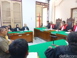 Tiga Terdakwa Korupsi Dana BOS di SMAN 16 Medan Jalani Sidang Dakwaan