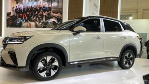 Wuling Alvez Terbaru Meluncur di GJAW 2025