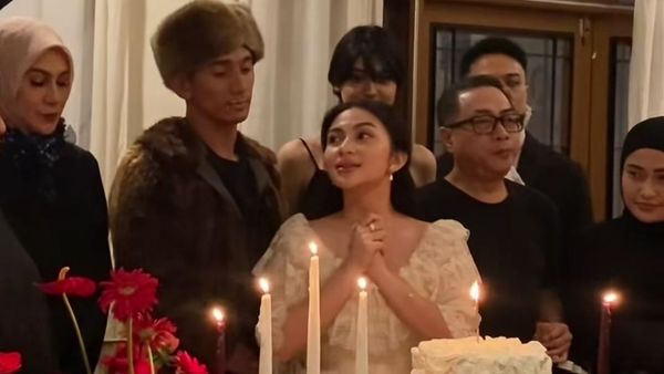 Keseruan Ultah ke-29 Ariel Tatum, Daffa Wardhana Jadi Count Orlok di Nosferatu