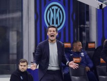 Chivu Ditakdirkan Latih Tim yang Lebih Besar dari Inter