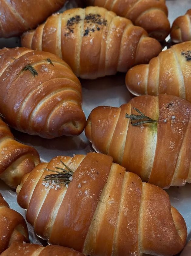 Fleur by Raja, saltbread di Jaksel