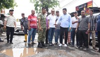 Sidak Bluru Kidul, Bupati Sidoarjo Tegaskan Betonisasi Dimulai Usai Lebaran