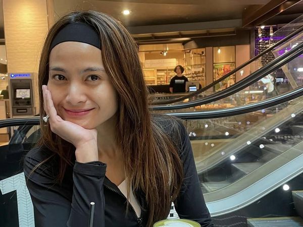 Potret Acha Septriasa yang Hobi Minum Matcha dan Ngemil di Kafe