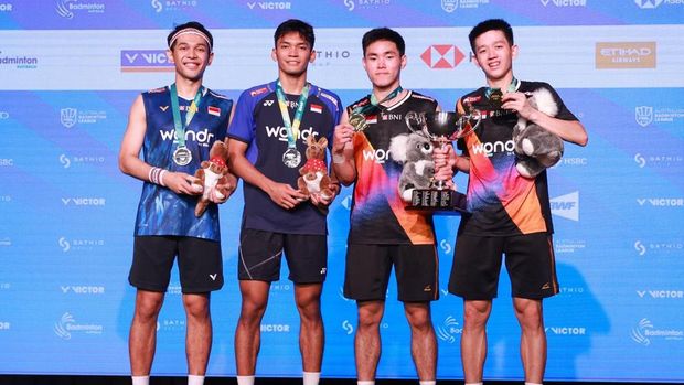 Fajar Alfian/Muhammad Shohibul Fikri bersama Raymond Indra/Nikolaus Joaquin di Australia Open 2025.