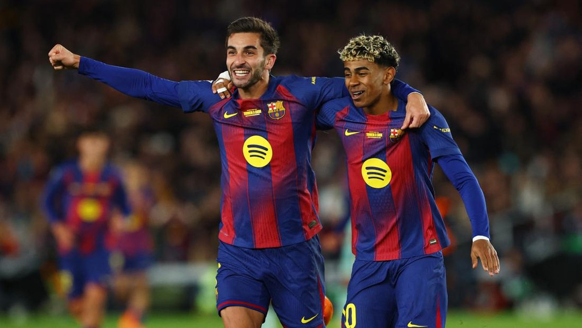 Manajer Chelsea Enzo Maresca memuji Barcelona. (Foto: REUTERS/Albert Gea)