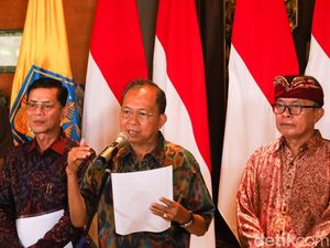 Koster Geram, Lift Kaca Pantai Kelingking Harus Dibongkar