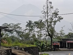 Awas! Gunung Semeru 2 Kali Erupsi Pagi Ini