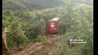 Meme Liverpool nyasar di hutan (Forest) usai kalah 0-3 ketika menjamu lawannya itu di Anfield. Foto: dok. Internet/X (Twitter)