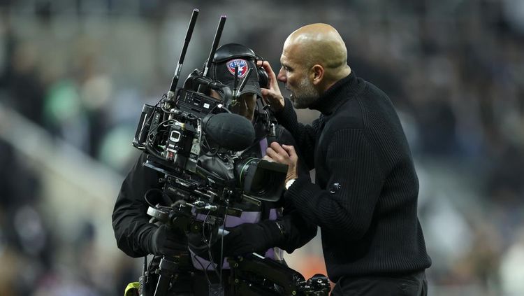 Pep Guardiola Sesali Luapan Emosi Terhadap Kameramen