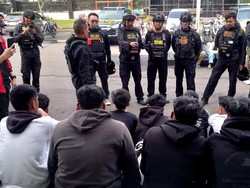 Hendak Tawuran, 25 Anggota Geng Motor di Bandung Diamankan Polisi