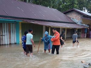 4 Sungai Meluap, 7 Kecamatan di Padang Pariaman Dilanda Banjir