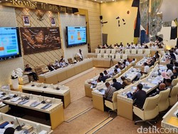 DKPP Lapor Komisi II DPR: Sidangkan 191 Perkara, 21 Orang Dipecat