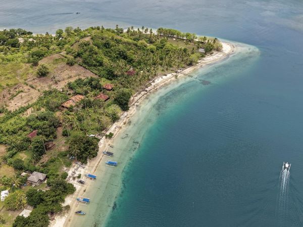 Wisata NTB Meroket, Kunjungan Hampir 2 Juta Pengunjung di 2025