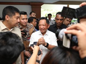 Tinjau MPP, Mendagri Pastikan Pembebasan BPHTB-PBG Berjalan Efektif