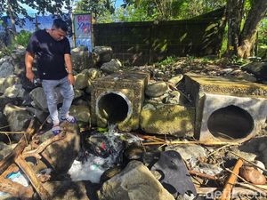 Cek Saluran Tambak Cipatuguran, DPRD Sukabumi Temukan Air Berbusa