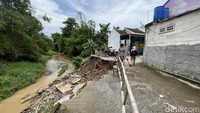 Tanggul Sungai di Mataraman Pati Longsor, 20 Rumah Terancam