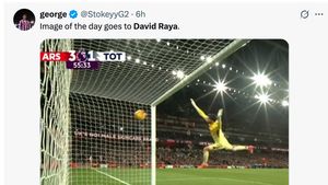 Meme Kocak David Raya Dibobol Richarlison dari Tengah Lapangan